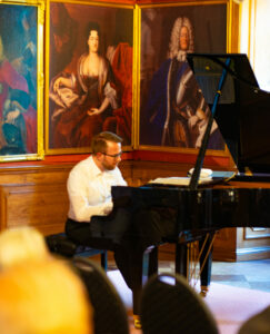 Musikalische Lesung mit Yvonne Werner Mees, Susanne Maierhöfer und Matej Dzido (Klavier)